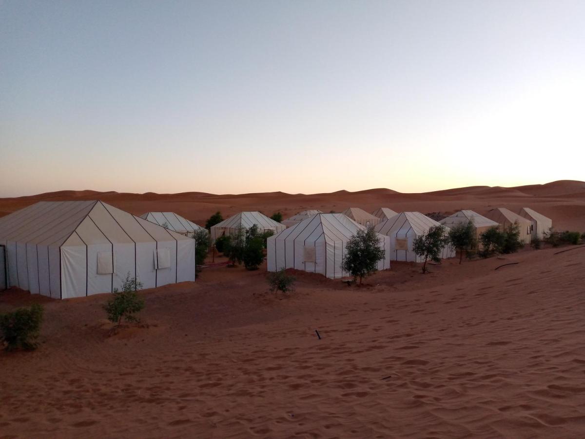 Luxury Camp & Activities Ξενοδοχείο Merzouga Εξωτερικό φωτογραφία