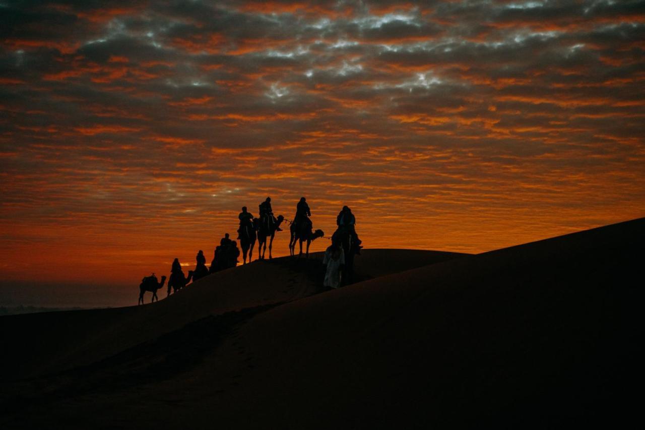 Luxury Camp & Activities Ξενοδοχείο Merzouga Εξωτερικό φωτογραφία